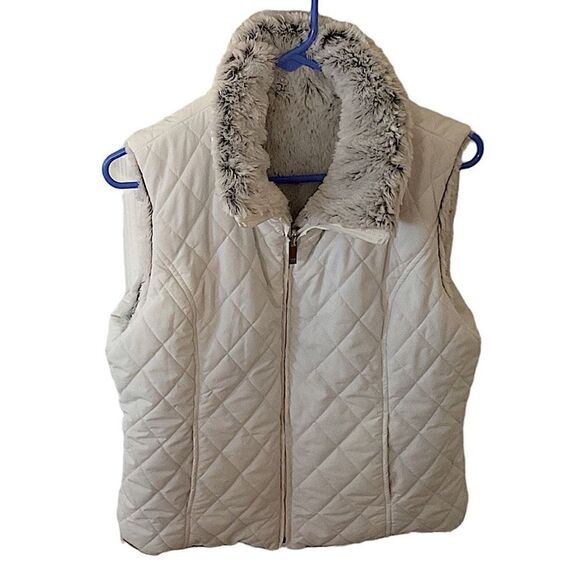Reversible Faux Fur and Quilted Vest M-L - Picture 3 of 3